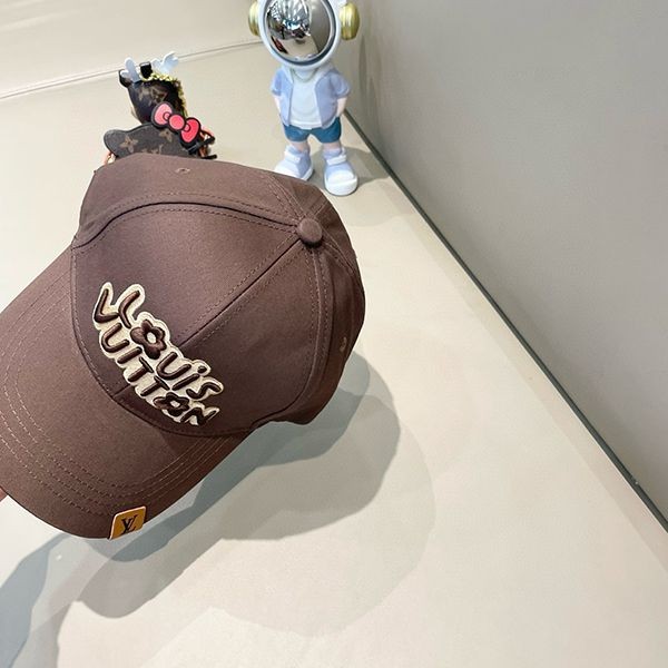 ルイヴィトン パチモン ポップなロゴデザインがお洒落 キャップ vus03346